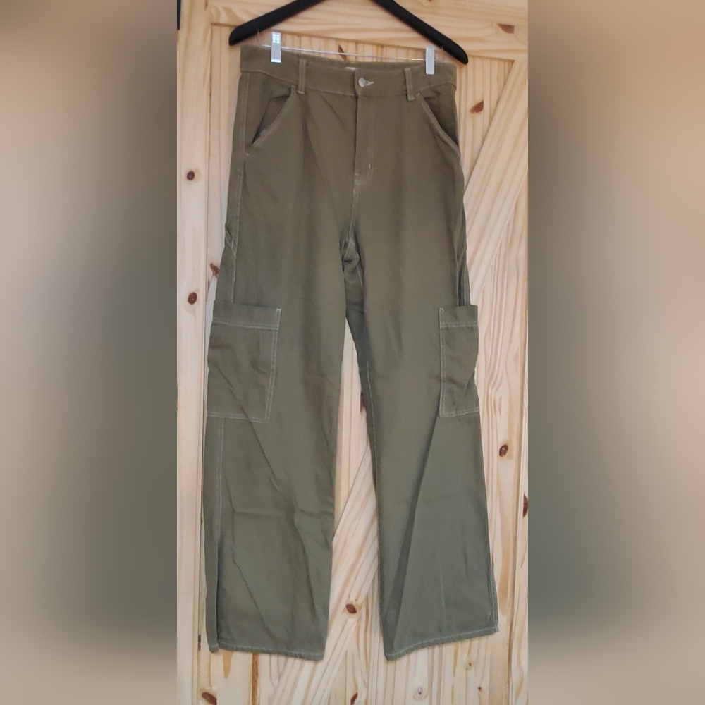 H&M Size US 8 Khaki Green Wide Leg Cargo Pants